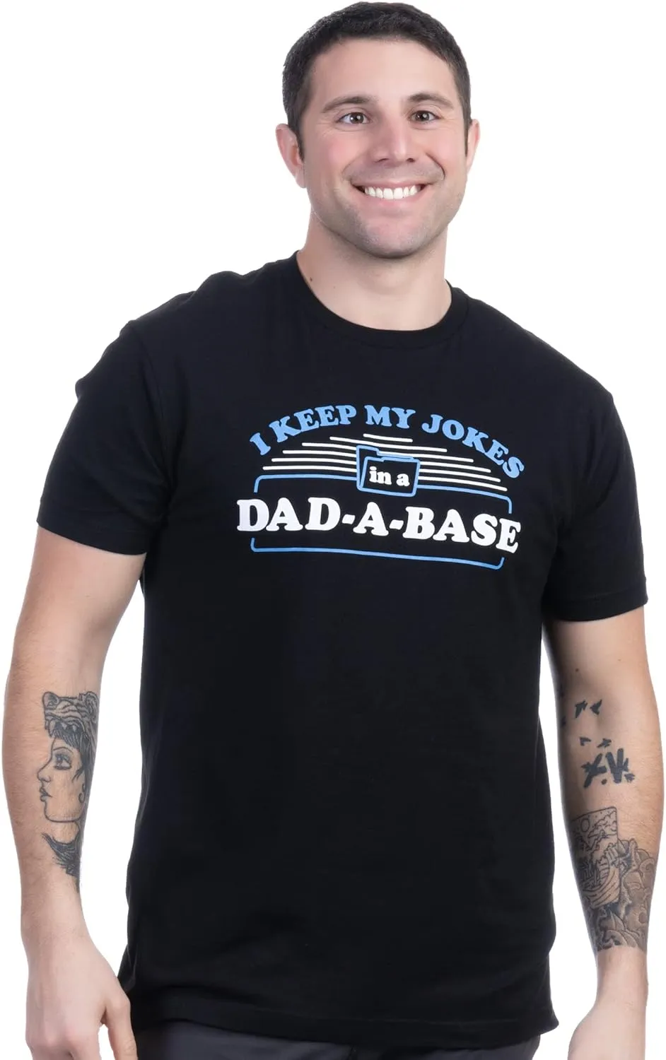 I Keep My Dad Jokes in a Dad-A-Base | Funny Father Tee, Grandpa ShirtDaddy Father's Day Pun Humor T-Shirt